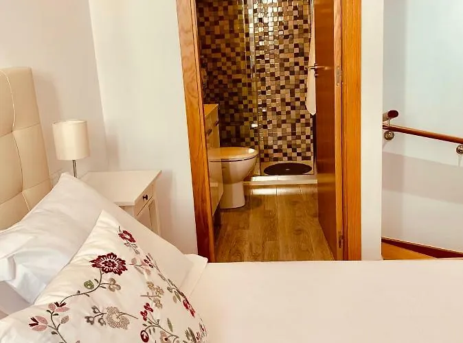 Centro Derecha Daire Noia