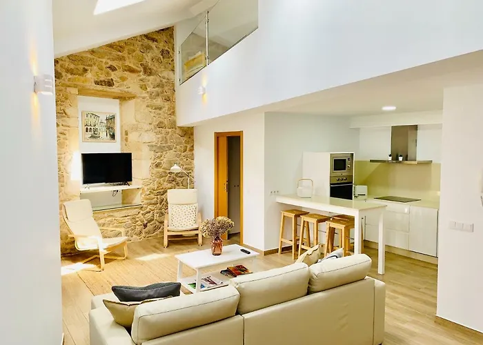 Centro Derecha Daire Noia